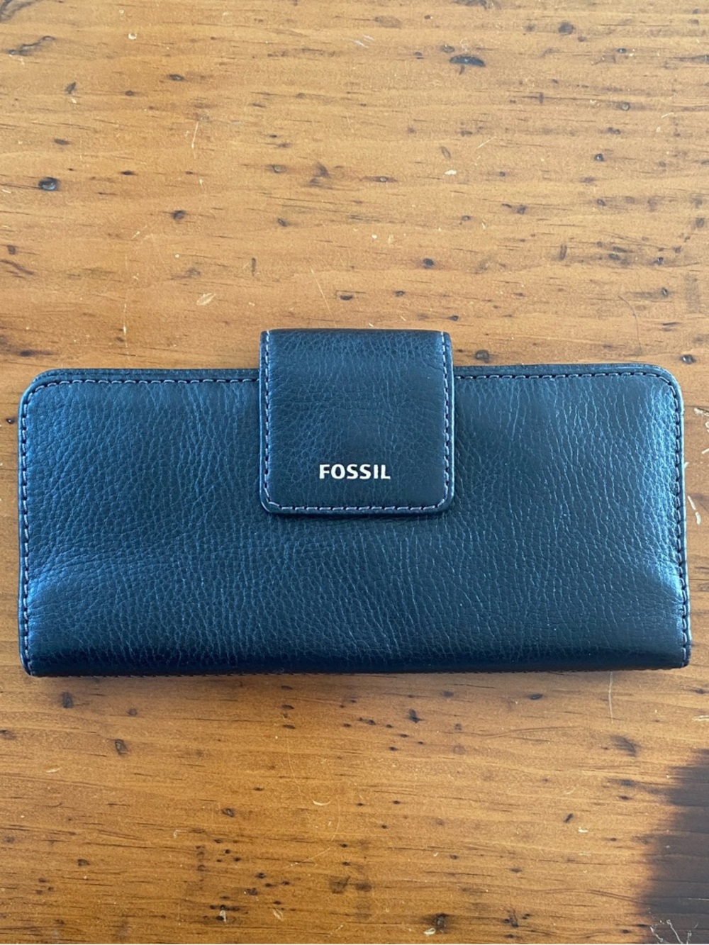 Fossil Logan black leather RFID tab clutch wallet snap closure NWOT